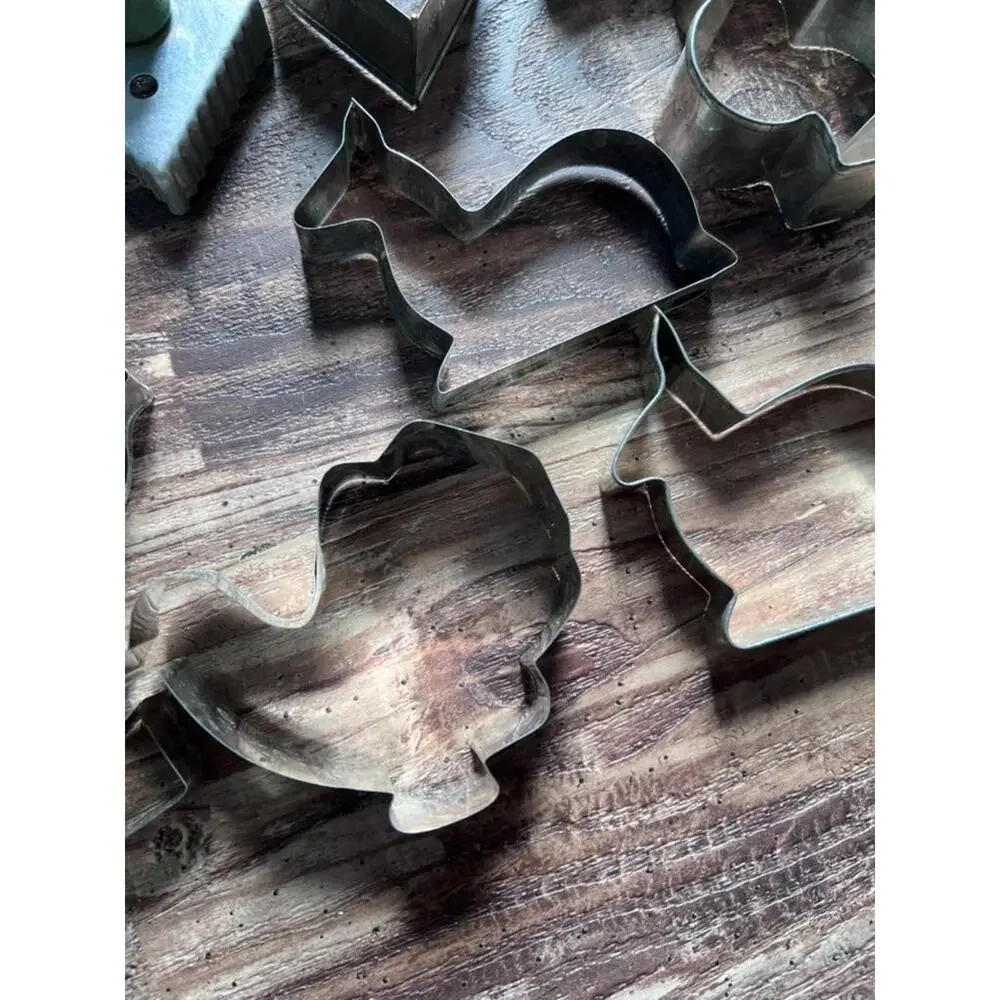 Vintage Metal Cookie Cutters Lot, Christmas Cookie Cutters, Animal Shapes